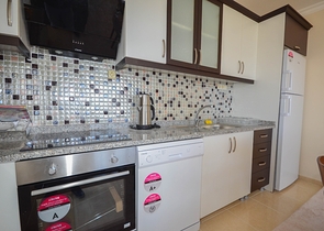 اطلالة بحر - شقة غرفتين وصالة - بعيدة عن البحر 100 م - في مهموتلار / الانيا 