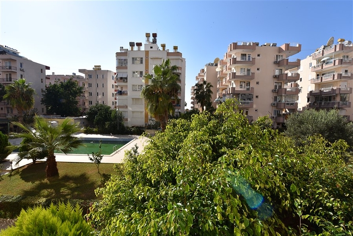 اغتنم الفرصة !! شقة 2 غرفة وصالة في موقع حيوي قريب من البحر والخدمات -بسعر منافس -مهموتلار / الانيا 