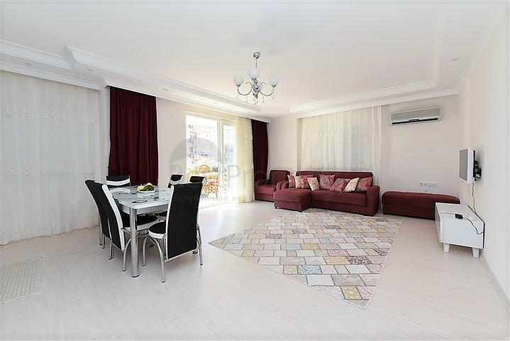 اغتنم الفرصة !! شقة 2 غرفة وصالة في موقع حيوي قريب من البحر والخدمات -بسعر منافس -مهموتلار / الانيا 