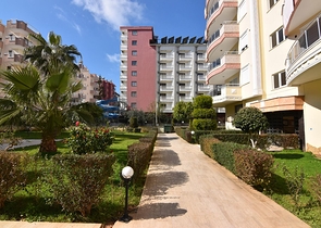 اغتنم الفرصة !! شقة 2 غرفة وصالة في موقع حيوي قريب من البحر والخدمات -بسعر منافس -مهموتلار / الانيا 