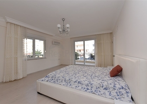 اغتنم الفرصة !! شقة 2 غرفة وصالة في موقع حيوي قريب من البحر والخدمات -بسعر منافس -مهموتلار / الانيا 