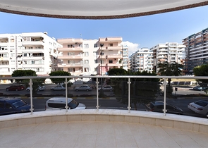 اغتنم الفرصة !! شقة 2 غرفة وصالة في موقع حيوي قريب من البحر والخدمات -بسعر منافس -مهموتلار / الانيا 