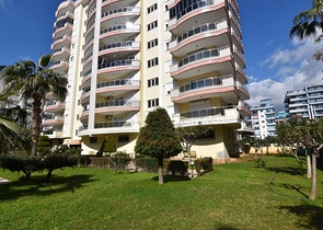 اغتنم الفرصة !! شقة 2 غرفة وصالة في موقع حيوي قريب من البحر والخدمات -بسعر منافس -مهموتلار / الانيا 