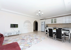 اغتنم الفرصة !! شقة 2 غرفة وصالة في موقع حيوي قريب من البحر والخدمات -بسعر منافس -مهموتلار / الانيا 