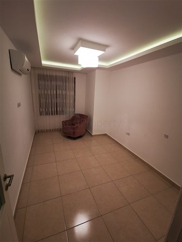 فيلا مستقلة - مسبح خاص - 3 غرف وصالة - في كاستل / الانيا 