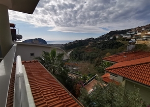 فيلا مستقلة - مسبح خاص - 3 غرف وصالة - في كاستل / الانيا 