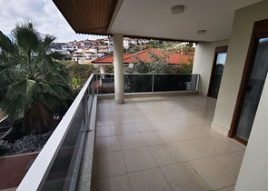 فيلا مستقلة - مسبح خاص - 3 غرف وصالة - في كاستل / الانيا 