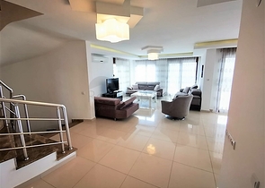 فيلا مستقلة - مسبح خاص - 3 غرف وصالة - في كاستل / الانيا 