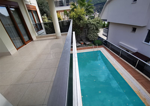 فيلا مستقلة - مسبح خاص - 3 غرف وصالة - في كاستل / الانيا 