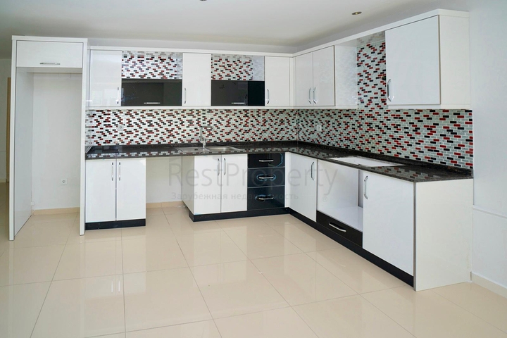 دوبلكس واسعة - ضمن مجمع على النهر مباشرة - في كاستل / الانيا 