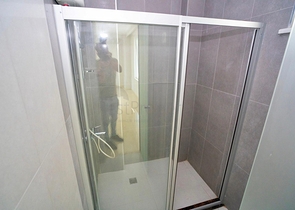 دوبلكس واسعة - ضمن مجمع على النهر مباشرة - في كاستل / الانيا 