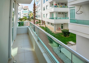 دوبلكس واسعة - ضمن مجمع على النهر مباشرة - في كاستل / الانيا 