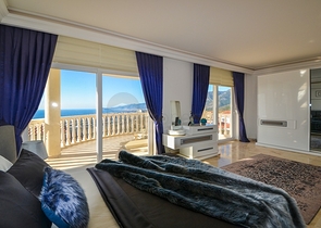 اطلالة بحر - فيلا مستقلة -3 غرف نوم - في كارجي جاك / الانيا 