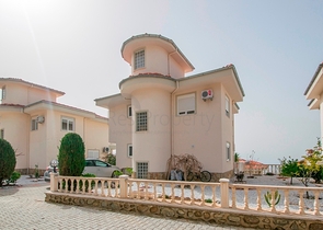 اطلالة بحر - فيلا مستقلة -3 غرف نوم - في كارجي جاك / الانيا 