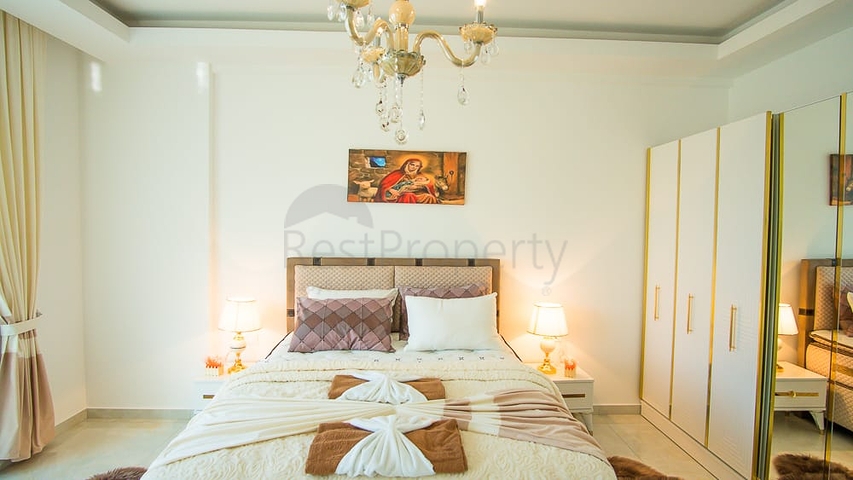 اطلالة بحر - دوبلكس فاخرة من تصميم 2 غرفة وصالة - في كاستل / الانيا 