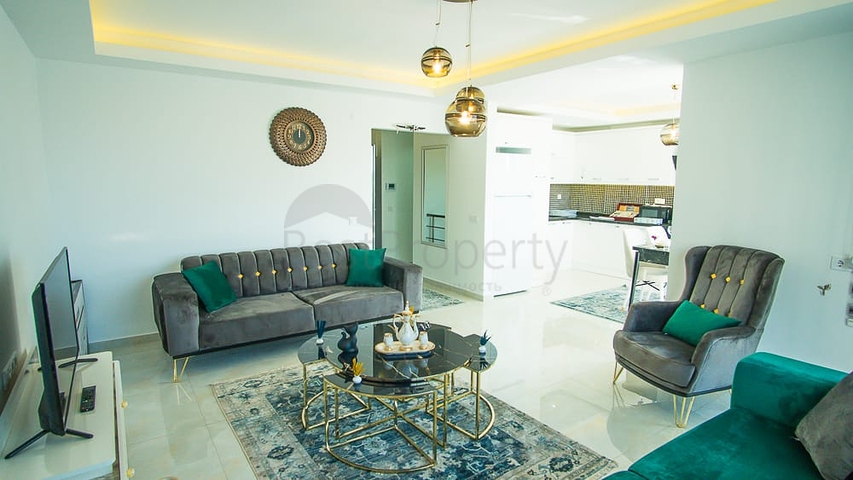 اطلالة بحر - دوبلكس فاخرة من تصميم 2 غرفة وصالة - في كاستل / الانيا 