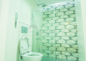 اطلالة بحر - دوبلكس فاخرة من تصميم 2 غرفة وصالة - في كاستل / الانيا 