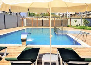 اطلالة بحر - دوبلكس فاخرة من تصميم 2 غرفة وصالة - في كاستل / الانيا 