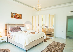 اطلالة بحر - دوبلكس فاخرة من تصميم 2 غرفة وصالة - في كاستل / الانيا 