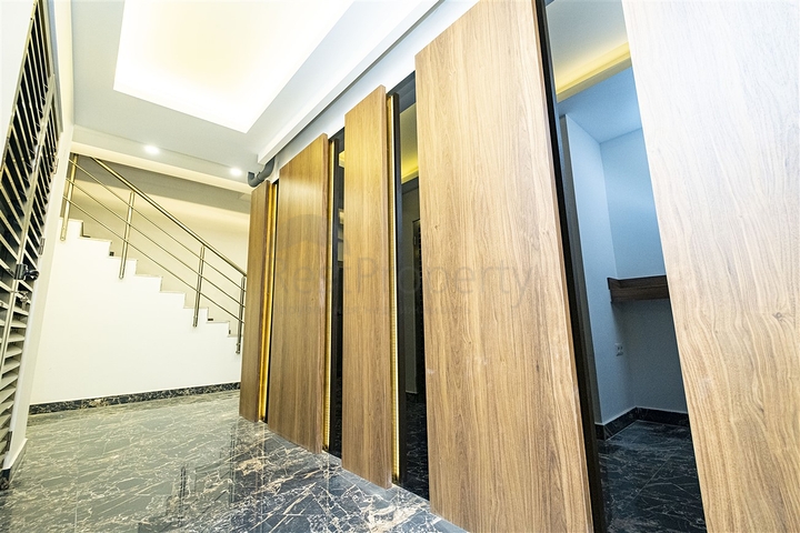 شقق بتصميمات مختلفة في مجمع جديد في ليمان