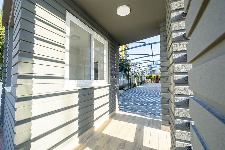 شقق بتصميمات مختلفة في مجمع جديد في ليمان