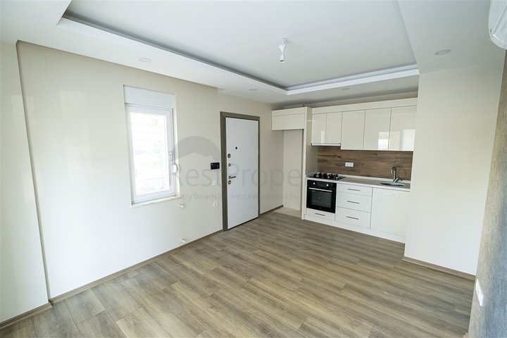 شقق بتصميمات مختلفة في مجمع جديد في ليمان