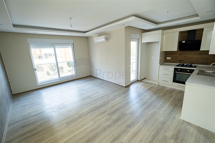 شقق بتصميمات مختلفة في مجمع جديد في ليمان