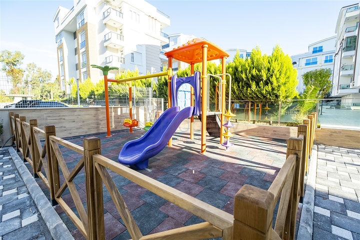 شقق بتصميمات مختلفة في مجمع جديد في ليمان