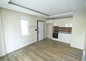 شقق بتصميمات مختلفة في مجمع جديد في ليمان