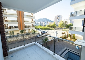 شقق بتصميمات مختلفة في مجمع جديد في ليمان