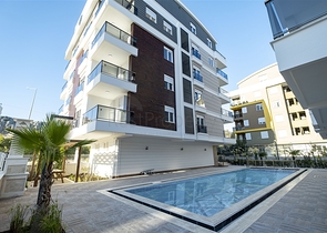 شقق بتصميمات مختلفة في مجمع جديد في ليمان