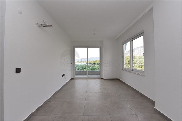 شقة غرفة وصالة - مجمع سكني حديث - في مهموتلار / الانيا 