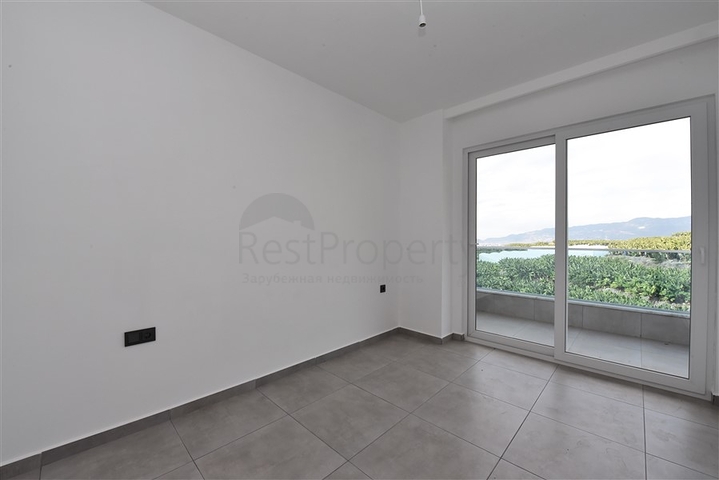 شقة غرفة وصالة - مجمع سكني حديث - في مهموتلار / الانيا 