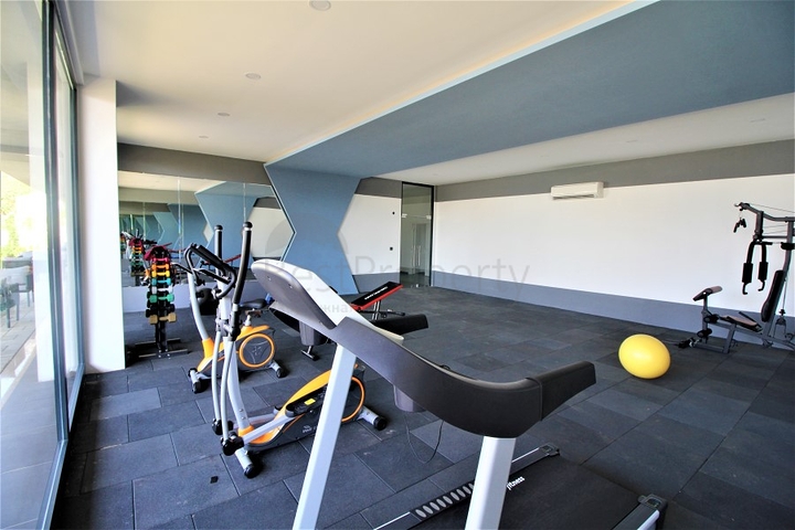 شقة غرفة وصالة - مجمع سكني حديث - في مهموتلار / الانيا 