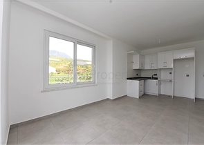 شقة غرفة وصالة - مجمع سكني حديث - في مهموتلار / الانيا 