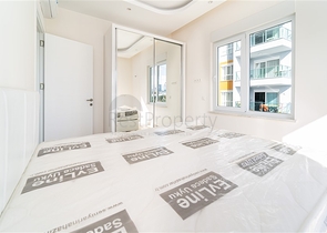 شقة غرفة وصالة - مجمع سكني حديث - قريب من الاسواق والبحر - في مهموتلار / الانيا 