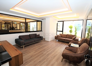 شقة غرفة وصالة - مجمع سكني حديث - قريب من الاسواق والبحر - في مهموتلار / الانيا 