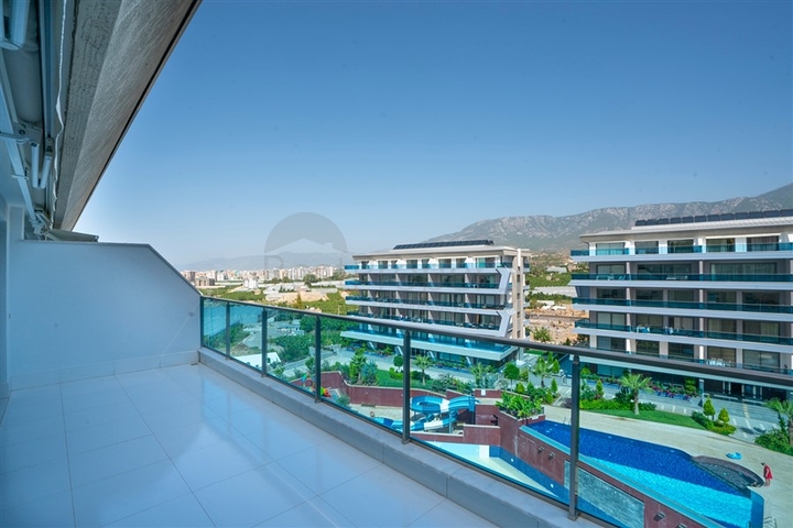 مجمع سكني بخدمات 5 نجوم - دوبلكس فاخرة - تصميم 2 غرف وصالة - في كارجي جاك / الانيا 