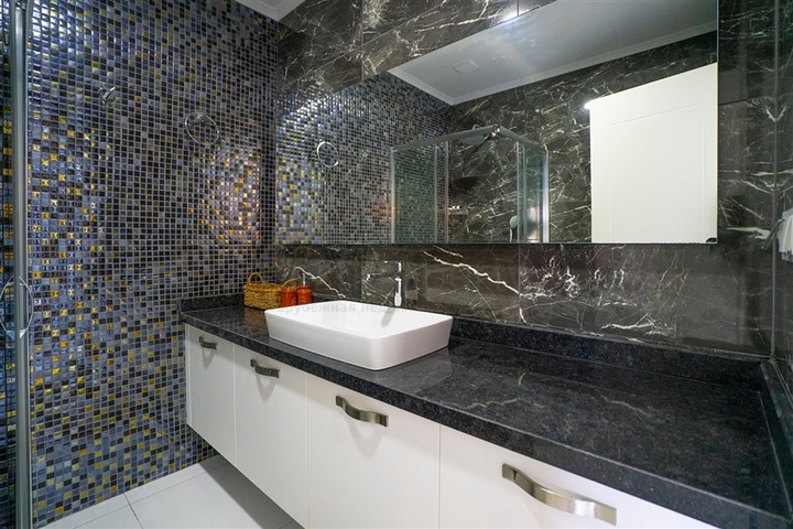 مجمع سكني بخدمات 5 نجوم - دوبلكس فاخرة - تصميم 2 غرف وصالة - في كارجي جاك / الانيا 