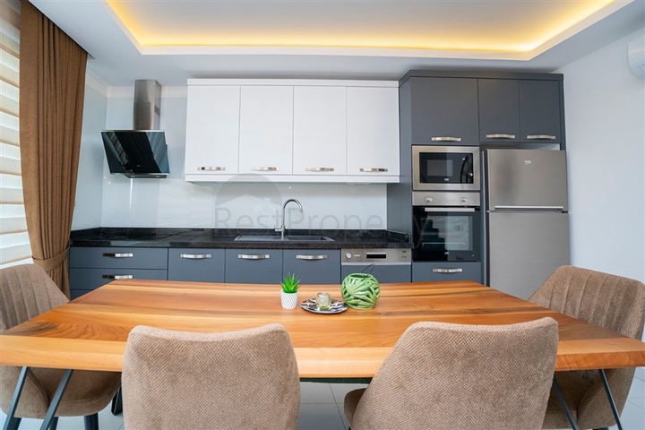 مجمع سكني بخدمات 5 نجوم - دوبلكس فاخرة - تصميم 2 غرف وصالة - في كارجي جاك / الانيا 