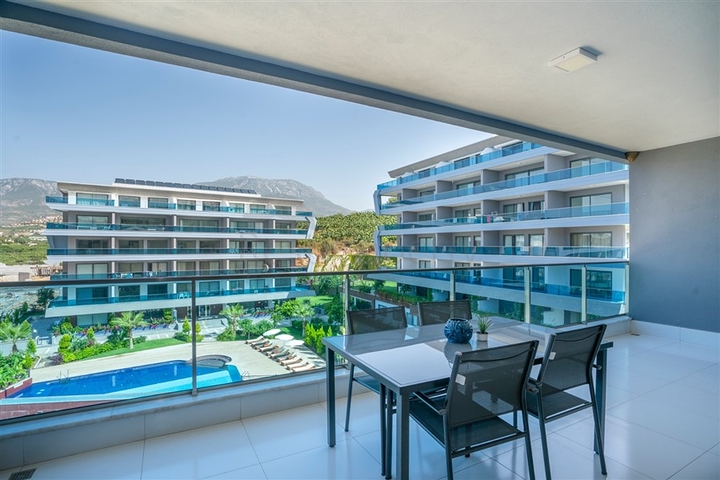 مجمع سكني بخدمات 5 نجوم - دوبلكس فاخرة - تصميم 2 غرف وصالة - في كارجي جاك / الانيا 