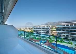 مجمع سكني بخدمات 5 نجوم - دوبلكس فاخرة - تصميم 2 غرف وصالة - في كارجي جاك / الانيا 