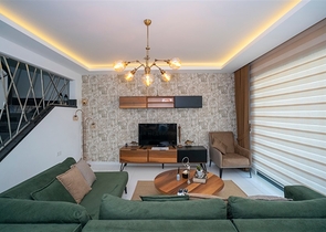 مجمع سكني بخدمات 5 نجوم - دوبلكس فاخرة - تصميم 2 غرف وصالة - في كارجي جاك / الانيا 