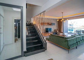 مجمع سكني بخدمات 5 نجوم - دوبلكس فاخرة - تصميم 2 غرف وصالة - في كارجي جاك / الانيا 