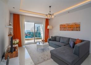 اطلالة بحر - شقة غرفة وصالة - ضمن مجمع 5 نجوم - في منطقة توسمور / الانيا 