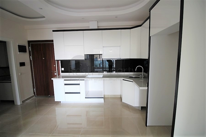 مجمع فاخر - طابق مرتفع - غرفة وصالة - في مهموتلار / الانيا 