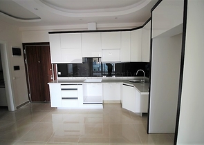 مجمع فاخر - طابق مرتفع - غرفة وصالة - في مهموتلار / الانيا 