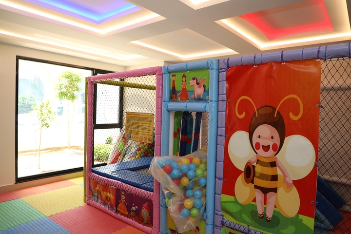 مجمع بخدمات 5 نجوم - شقة مفروشة تصميم 1+1 - في مهموتلار / الانيا 