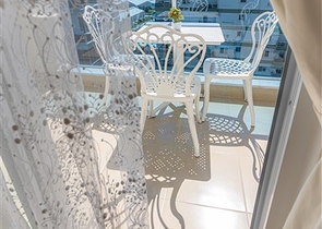 مجمع بخدمات 5 نجوم - شقة مفروشة تصميم 1+1 - في مهموتلار / الانيا 