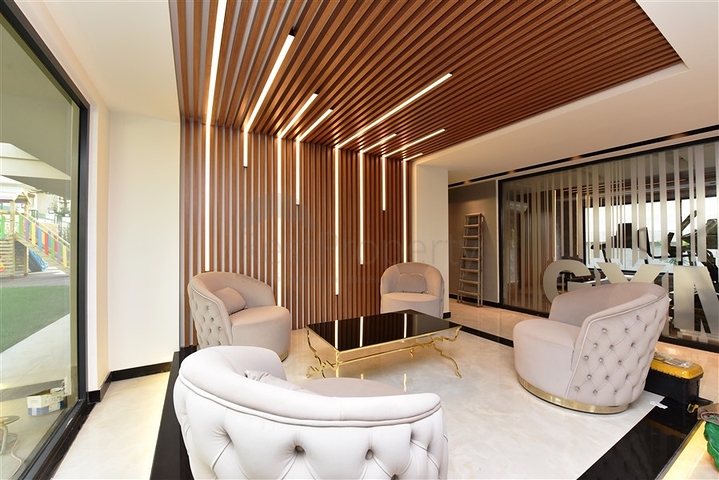 ضمن مجمع فاخر -في موقع استراتيجي - شقة 2 غرفة وصالة -  مركز الانيا 